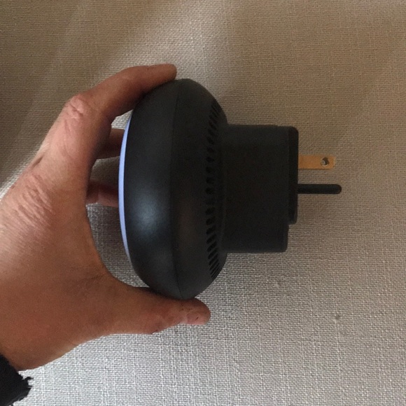 Ellipsis plug-in smart speaker with Amazon Alexa - Picture 2 of 2